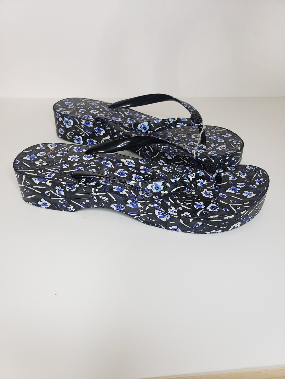 Tory Burch Cut- Out Wedge  Flip-flops Size 10